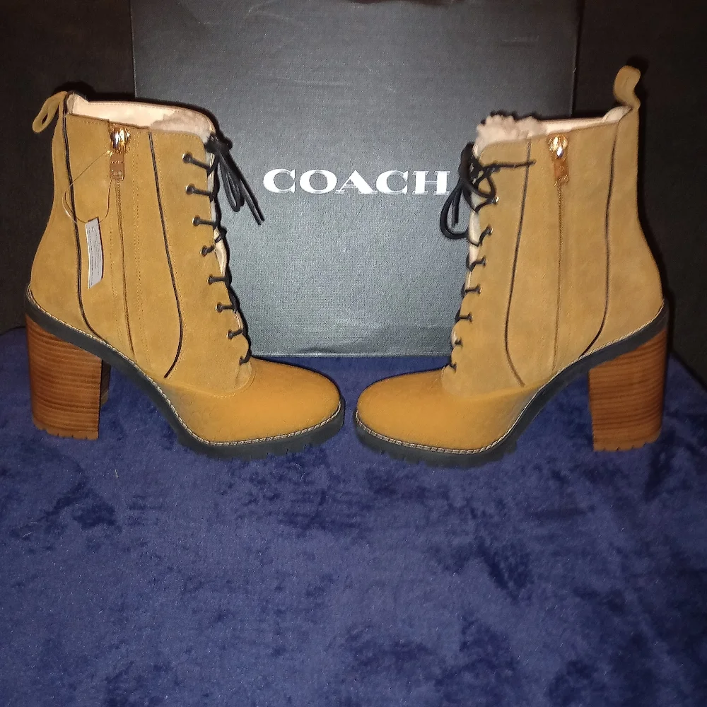 NWB Coach Haven Suede Boots Raw Umber Size 8.5B - Picture 1 of 13